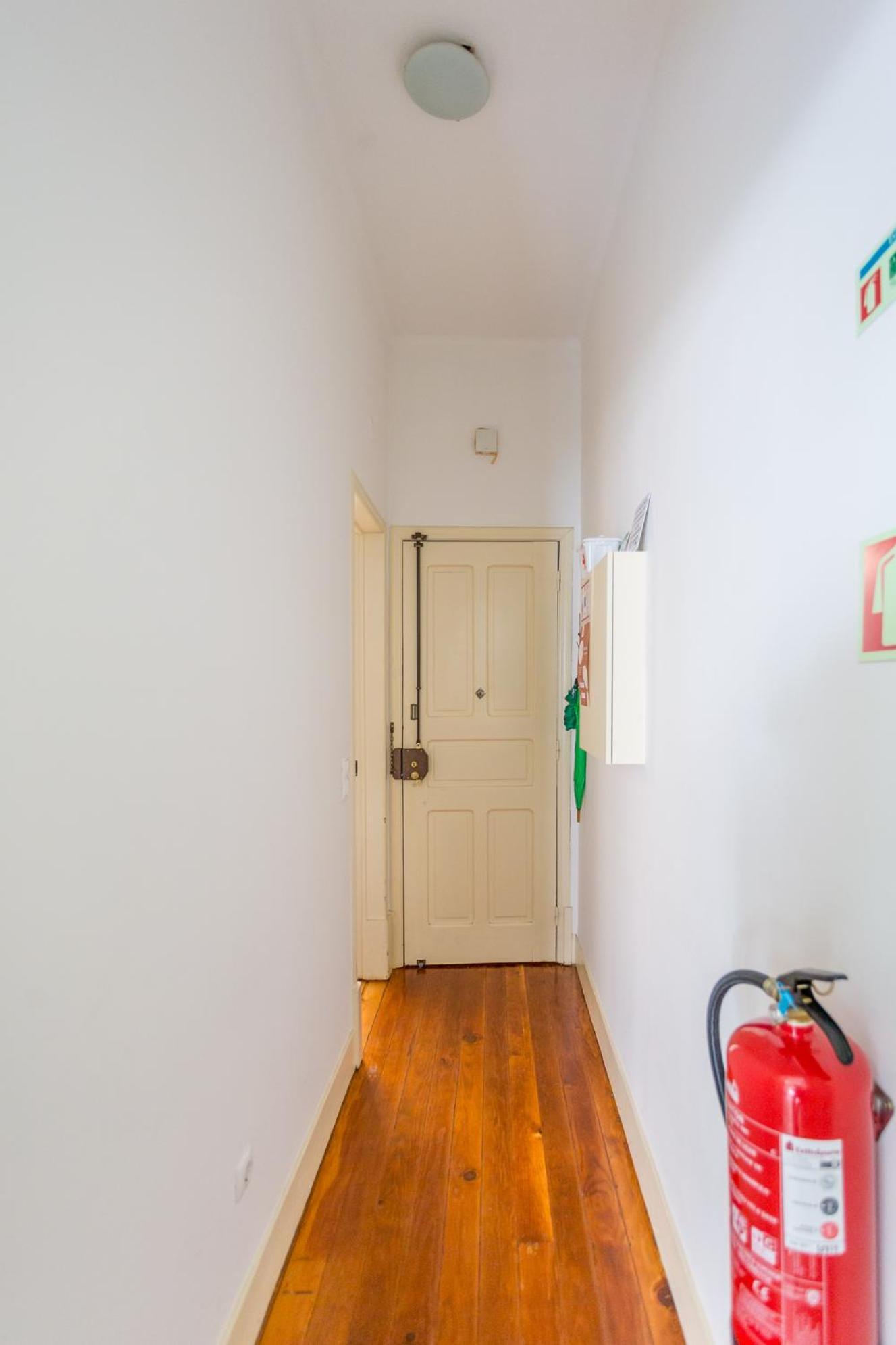 Be Local - Flat With One Bedroom In Moscavide - Lisboa Bagian luar foto